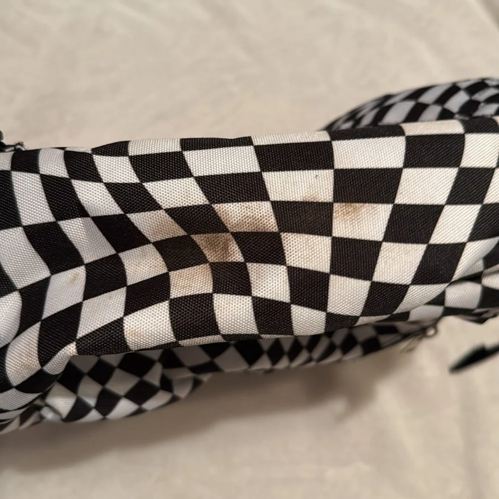 💚 Black & White Checkered Backpack